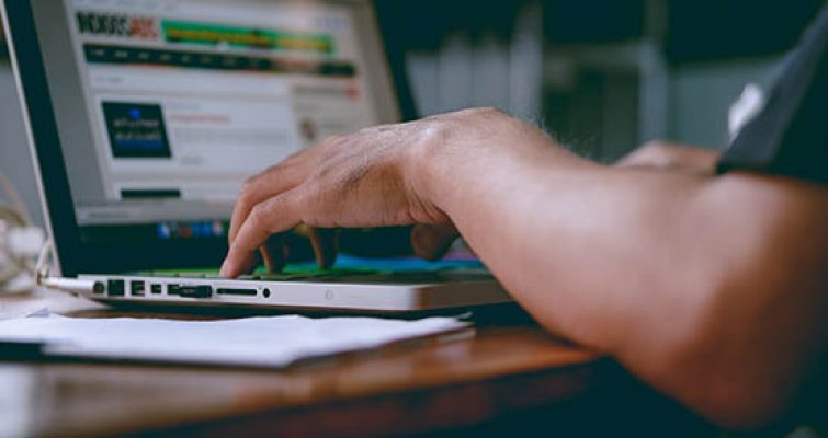 افزایش عمر لپ تاپ_5e8bed969278d.jpeg