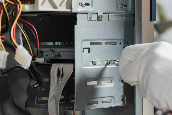 کیس-تستوک-قرمز-استوک-scaled